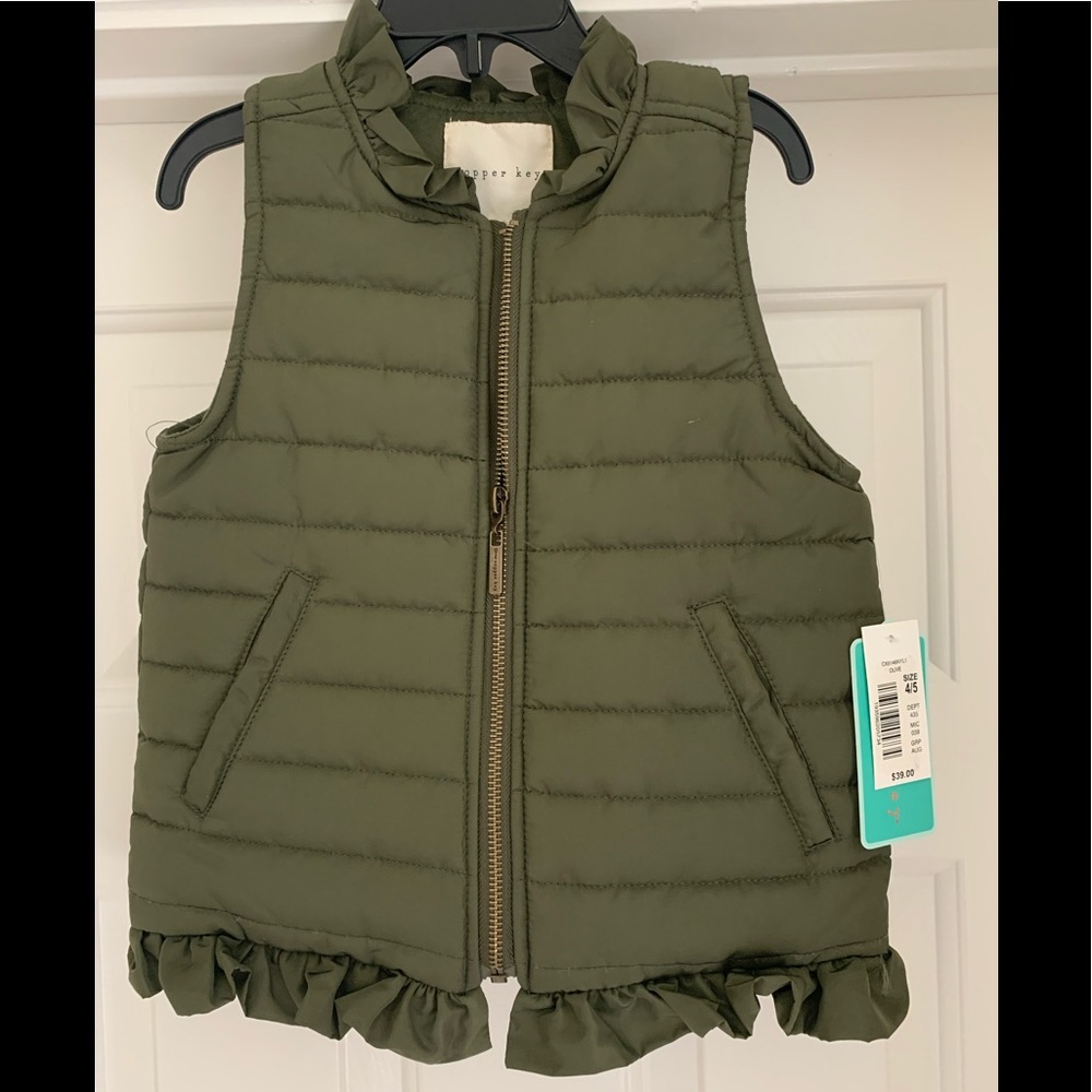 Copper Key Vest, Zip, Ruffle Collar& Ruffle Lower Hem, Army Green
Sz 4-5
NWT